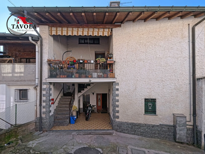COCQUIO TREVISAGO, CALDANA, APPARTAMENTO CON TERRAZZO E BOX-1