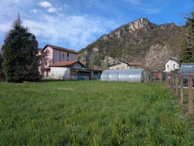 BISUSCHIO, FAVOLOSO TERRENO EDIFICABILE
