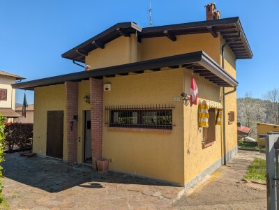 CUASSO AL MONTE, CAVAGNANO, VILLETTA PANORAMICA