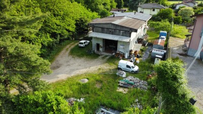 CUVEGLIO, CAPANNONE INDUSTRIALE CON PIAZZALE: