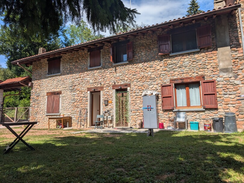 CUASSO AL MONTE, IMBORGNANA, DOPPIA PORZIONE DI CASA-1