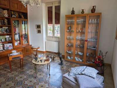 CUASSO AL MONTE, CASA INDIPENDENTE CON AMPIA AUTORIMESSA