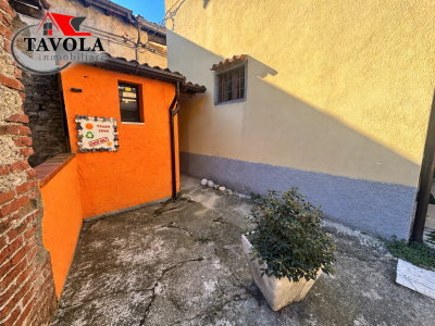 BRENTA, BILOCALE MANSARDATO CON TERRAZZINO COPERTO
