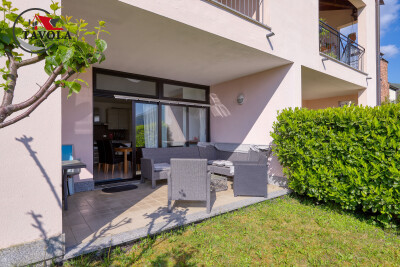 CUASSO AL MONTE, APPARTAMENTO CON PISCINA E VISTA LAGO