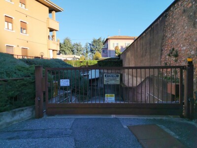 VARESE, AUTORIMESSA 48 MQ