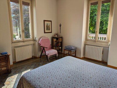 CUASSO AL MONTE, CASA INDIPENDENTE CON AMPIA AUTORIMESSA