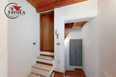 PORTO CERESIO, PORZIONE DI CASA TERRA-CIELO