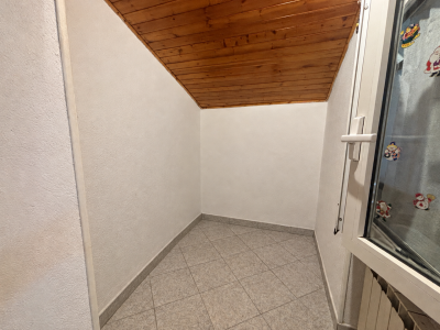 INDUNO OLONA, PORZIONE TERRACIELO CON BOX E LOCALE SGOMBERO