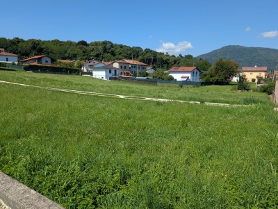 ARCISATE, TERRENO EDIFICABILE