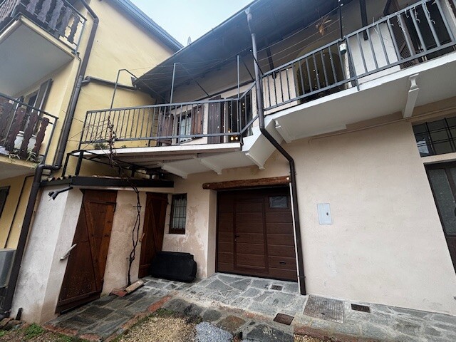 CUASSO AL MONTE, PORZIONE DI CASA RISTRUTTURATA-2