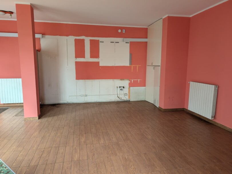 VARESE, VIALE BORRI, MONOLOCALE CON BOX-2