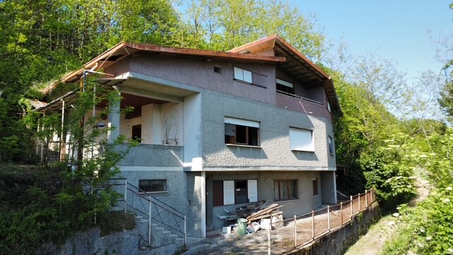 VILLA SINGOLA DA RISTRUTTURARE-2