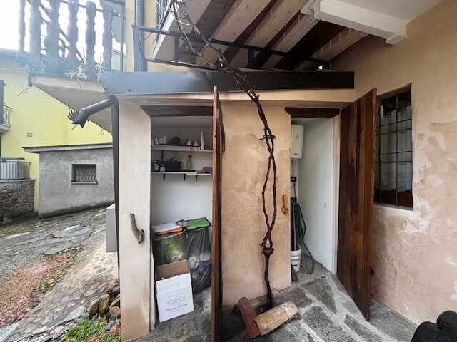 CUASSO AL MONTE, PORZIONE DI CASA RISTRUTTURATA-26