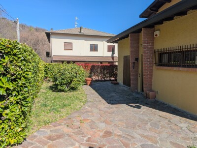 CUASSO AL MONTE, CAVAGNANO, VILLETTA PANORAMICA