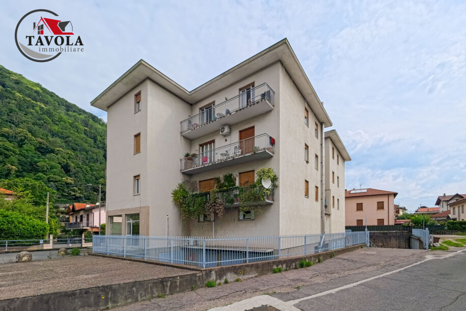 TRILOCALE RISTRUTTURATO CON CANTINA E BOX-23