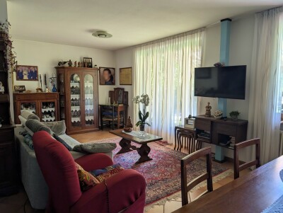 CUASSO AL PIANO, SIGNORILE VILLA CON PARCO