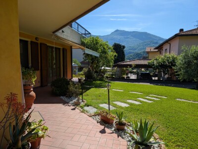 CUASSO AL PIANO, SIGNORILE VILLA CON PARCO