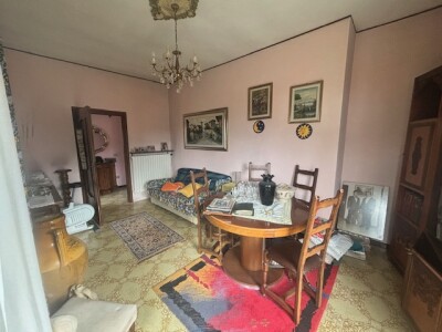 BISUSCHIO, VILLETTA UNIFAMILIARE