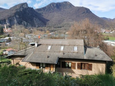 ARCISATE, SIGNORILE VILLA BIFAMILIARE-3