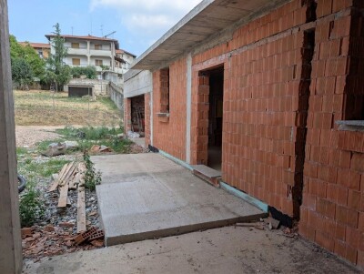 SALTRIO, NUOVE VILLE UNIFAMILIARI