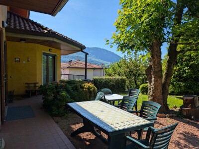 CUASSO AL PIANO, SIGNORILE VILLA CON PARCO