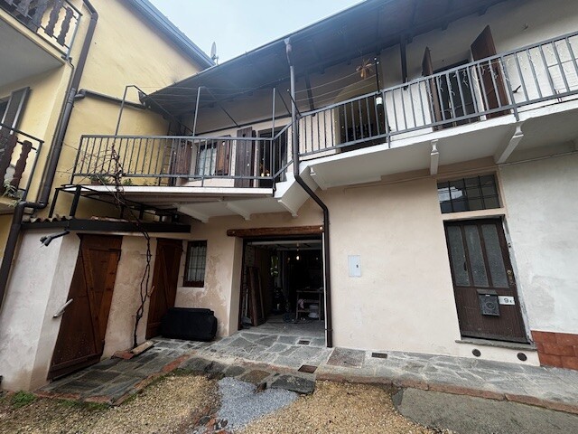 CUASSO AL MONTE, PORZIONE DI CASA RISTRUTTURATA-37