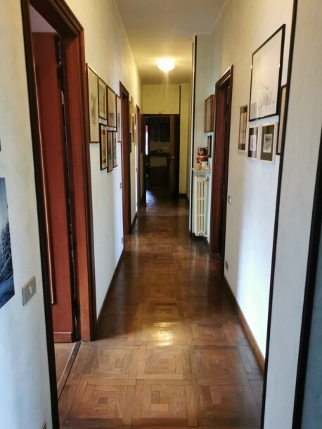 ARCISATE, SIGNORILE VILLA BIFAMILIARE-38