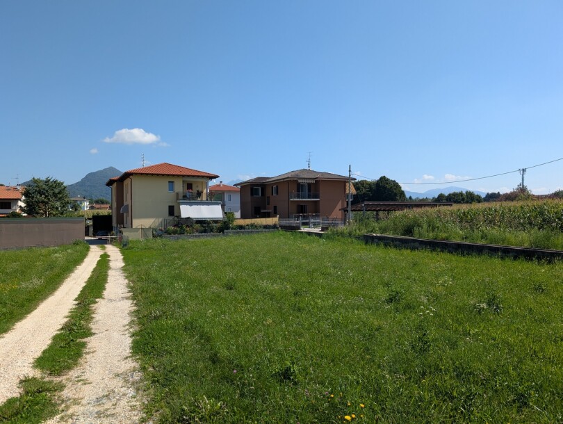 ARCISATE, TERRENO EDIFICABILE-4