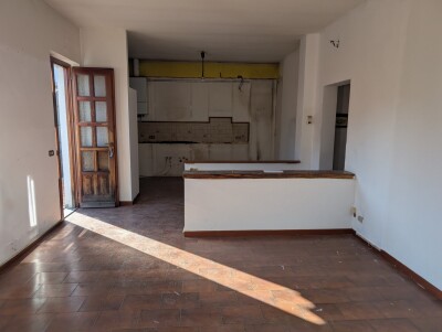 CUASSO AL MONTE, TERRATETTO PLURIFAMILIARE