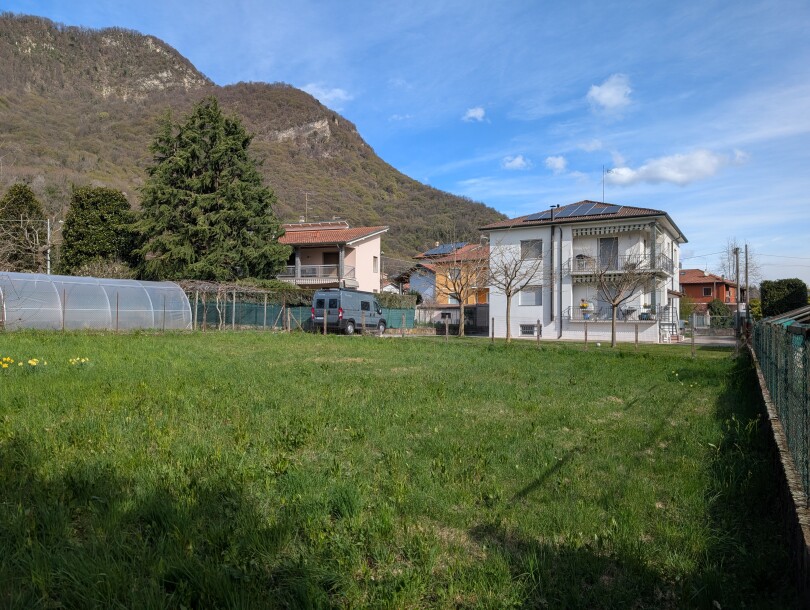 BISUSCHIO, FAVOLOSO TERRENO EDIFICABILE-4