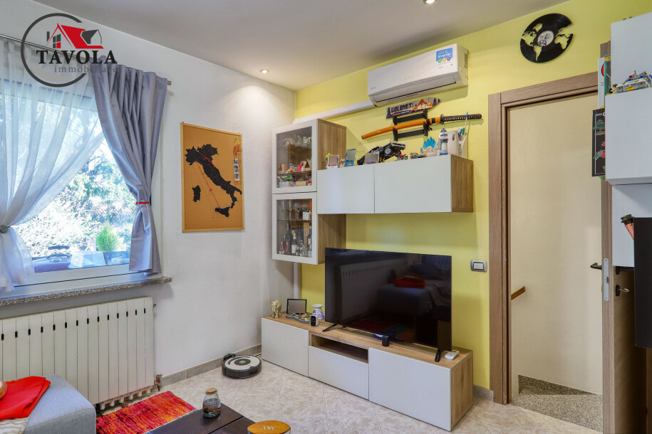 ARCISATE, SIGNORILE VILLA BIFAMILIARE-41