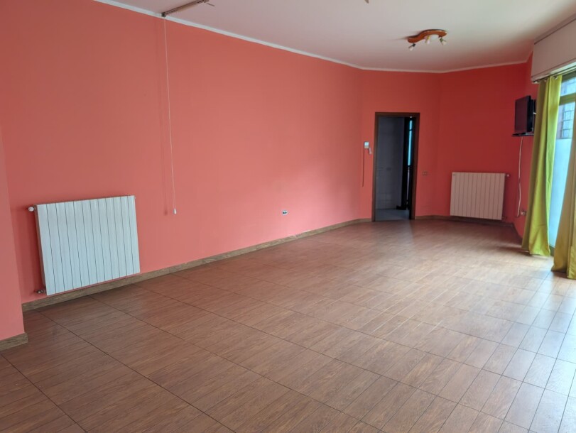 VARESE, VIALE BORRI, MONOLOCALE CON BOX-5