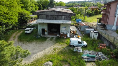 CUVEGLIO, CAPANNONE INDUSTRIALE CON PIAZZALE: