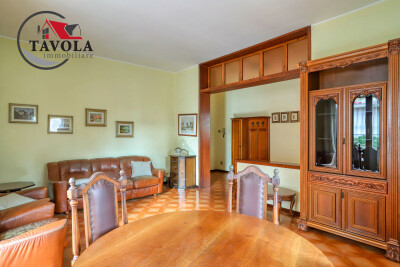 ARCISATE, VILLA CON GIARDINO-5