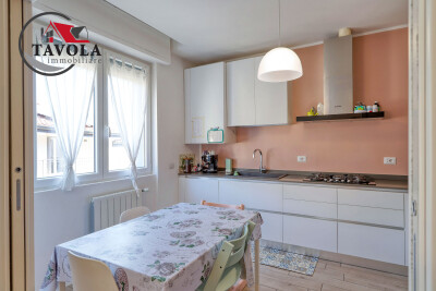 BISUSCHIO, TRILOCALE CON ACCESSORI