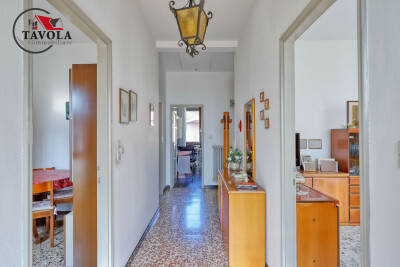 PORTO CERESIO, CASA BIFAMILIARE