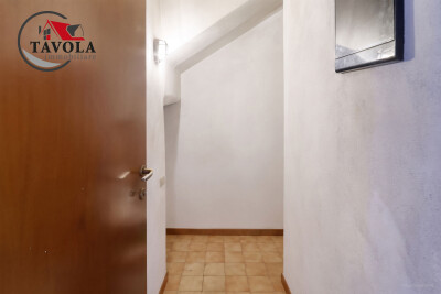 PORTO CERESIO, PORZIONE DI CASA TERRA-CIELO