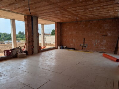 SALTRIO, NUOVE VILLE UNIFAMILIARI