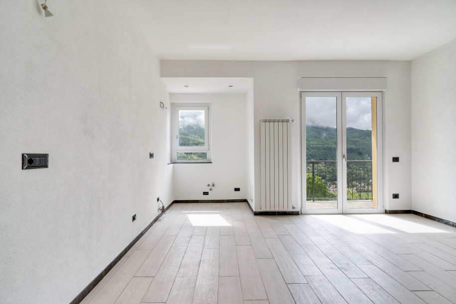 CUASSO AL MONTE, TRILOCALE CON VISTA LAGO-8