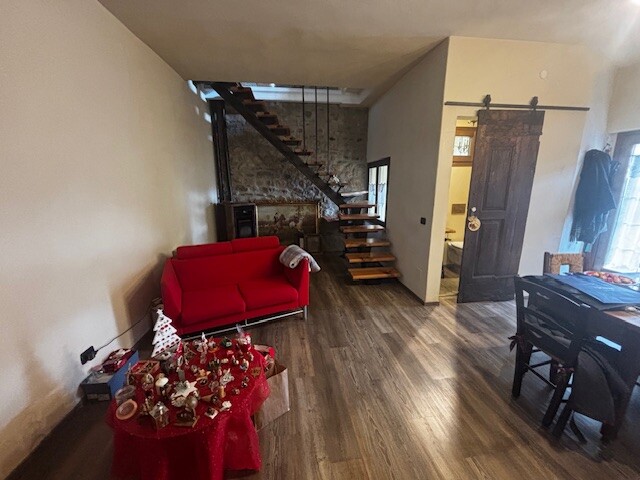 CUASSO AL MONTE, PORZIONE DI CASA RISTRUTTURATA-8