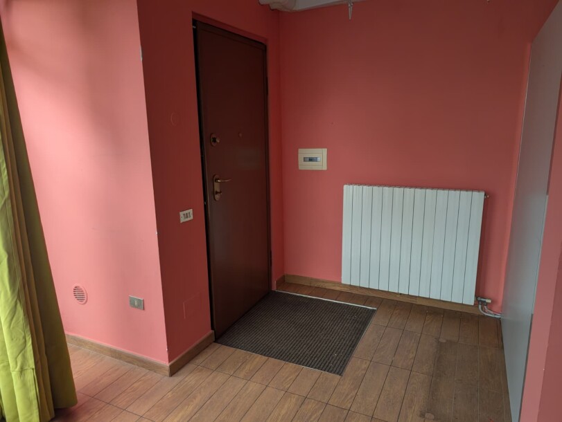 VARESE, VIALE BORRI, MONOLOCALE CON BOX-8