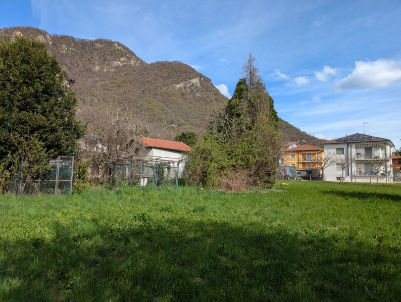 BISUSCHIO, FAVOLOSO TERRENO EDIFICABILE-9