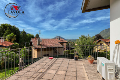 CUASSO AL PIANO, VILLETTA CON GIARDINO