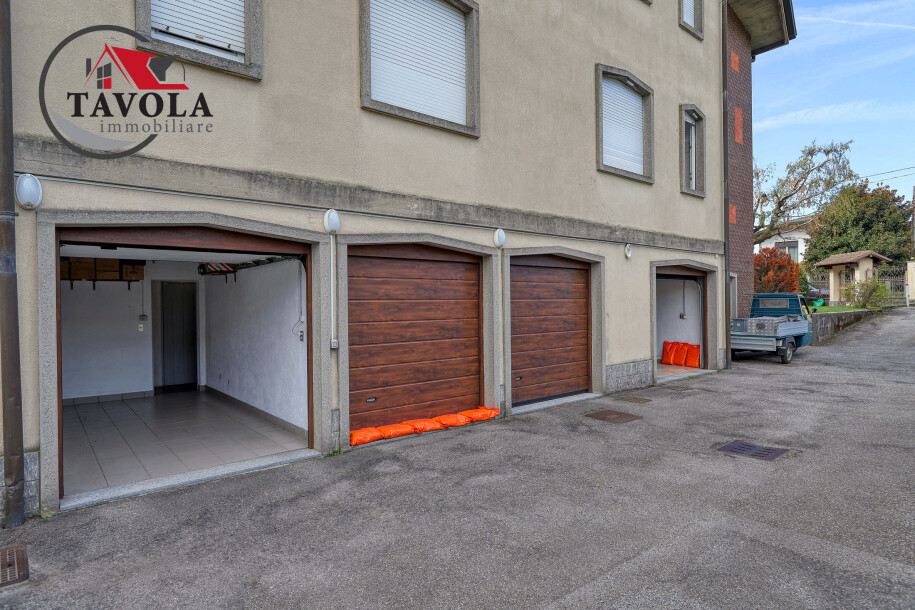 INDUNO OLONA, TRILOCALE CON BOX ED ACCESSORIO-22
